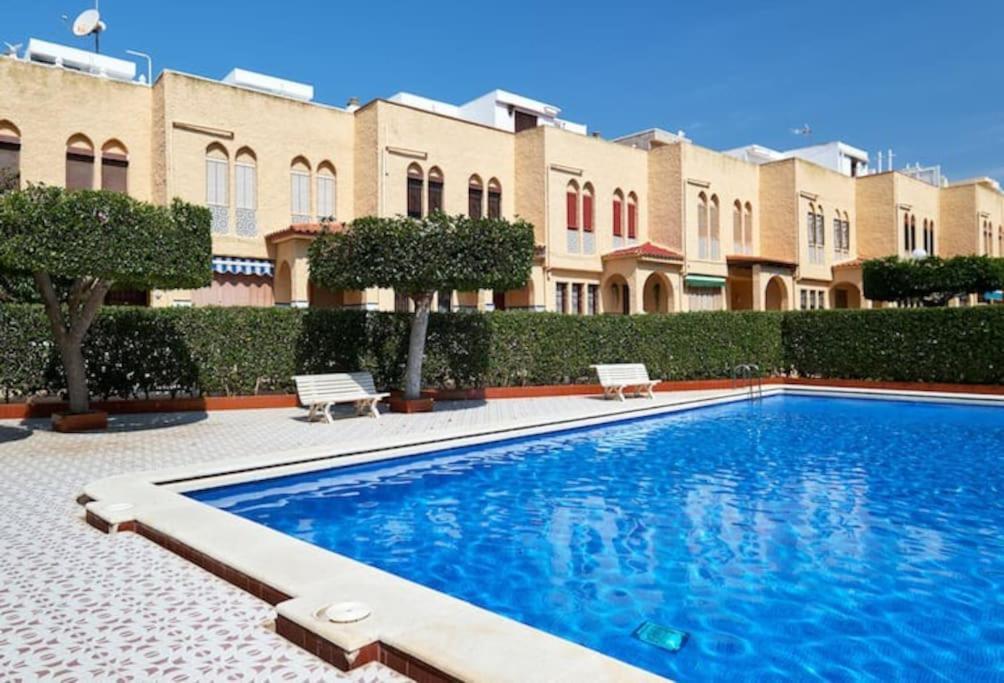 לה מאטה Villa Magerit, Entire Home 5 Minutes Easy Walk To Sandy Beach מראה חיצוני תמונה